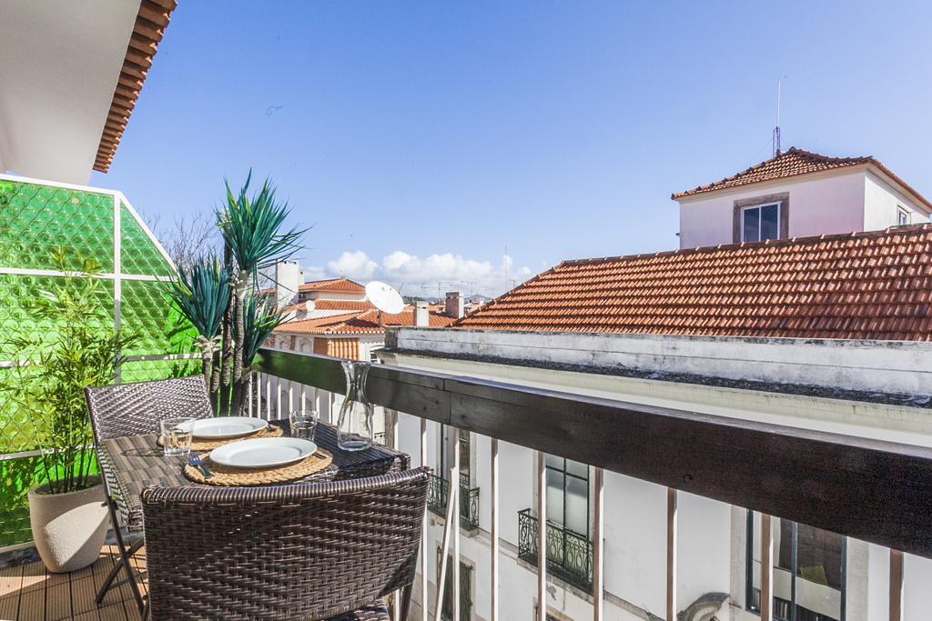 Gomes Freire With Balcony